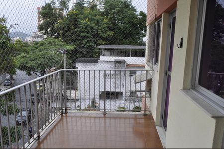 Apartamento à venda com 57m², 2 quartos e 1 vagaVaranda