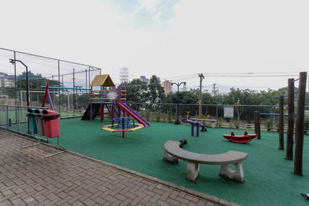 Apartamento para alugar com 42m², 2 quartos e 1 vagaÁrea comum - Playground