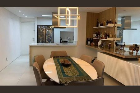 Apartamento à venda com 141m², 3 quartos e 2 vagas Apartamento à venda com 141m², 3 quartos e 2 vagasFoto 02