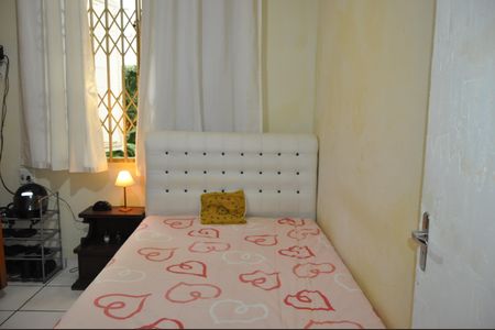 Apartamento à venda com 75m², 2 quartos e 2 vagasQuarto 2