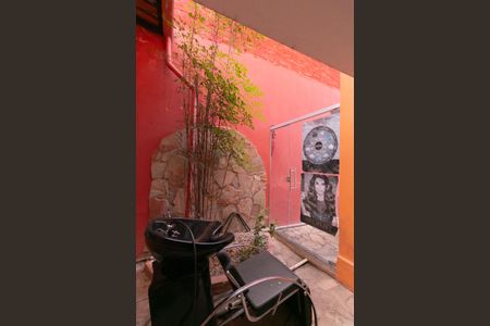 Casa para alugar com 360m², 4 quartos e 3 vagas Casa para alugar com 360m², 4 quartos e 3 vagasSala/Jardim de inverno