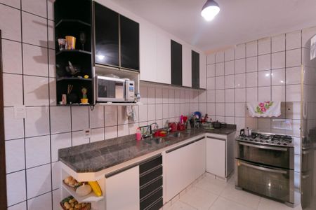 Casa para alugar com 360m², 4 quartos e 3 vagas Casa para alugar com 360m², 4 quartos e 3 vagasCozinha
