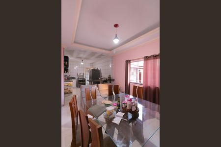 Casa para alugar com 360m², 4 quartos e 3 vagas Casa para alugar com 360m², 4 quartos e 3 vagasCopa