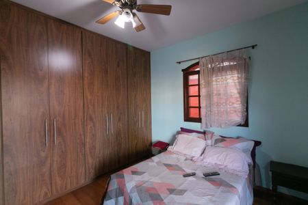 Casa para alugar com 360m², 4 quartos e 3 vagas Casa para alugar com 360m², 4 quartos e 3 vagasQuarto 2