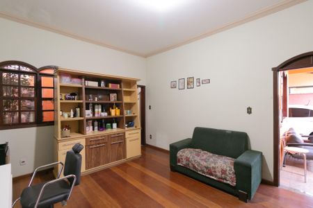 Casa para alugar com 360m², 4 quartos e 3 vagas Casa para alugar com 360m², 4 quartos e 3 vagasSala