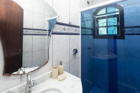 Casa à venda com 204m², 3 quartos e 4 vagasBanheiro Social