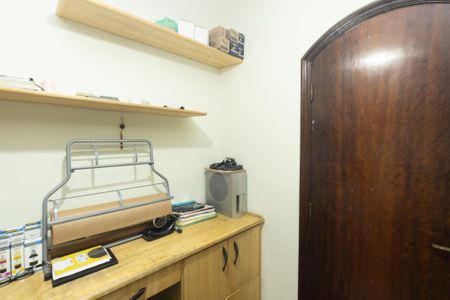 Casa à venda com 204m², 3 quartos e 4 vagasEscritório