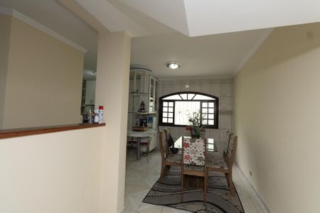 Casa à venda com 204m², 3 quartos e 4 vagasCopa