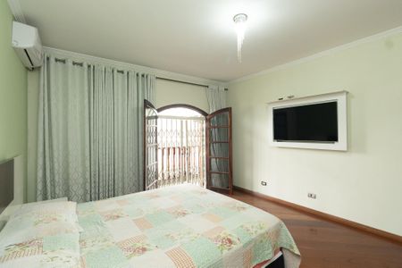 Casa à venda com 204m², 3 quartos e 4 vagasSuíte