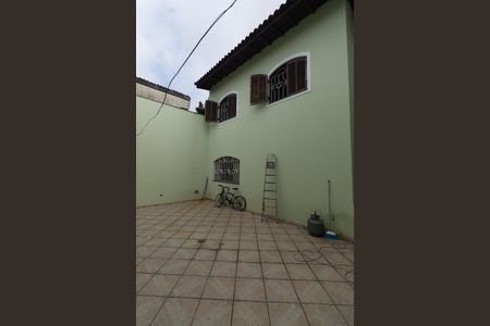 Casa à venda com 204m², 3 quartos e 4 vagasQuintal