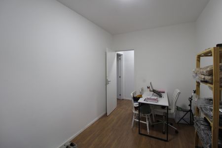Apartamento para alugar com 77m², 2 quartos e 1 vagaQuarto 1