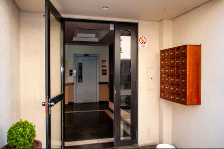 Apartamento à venda com 58m², 2 quartos e sem vagaÁrea comum