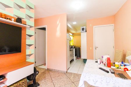 Apartamento para alugar com 42m², 2 quartos e sem vaga Apartamento para alugar com 42m², 2 quartos e sem vagaSala