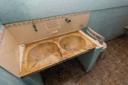 Casa para alugar com 68m², 1 quarto e sem vagaÁrea de Serviço e Quintal