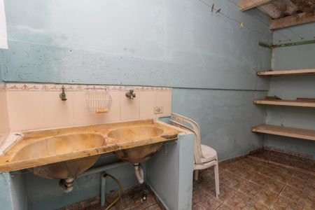 Casa para alugar com 68m², 1 quarto e sem vagaÁrea de Serviço e Quintal