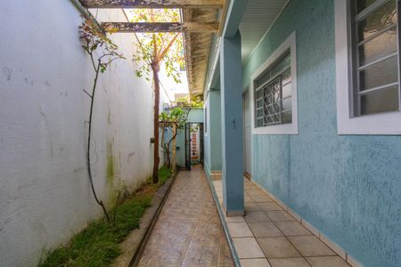 Casa para alugar com 68m², 1 quarto e sem vagaÁrea de Serviço e Quintal
