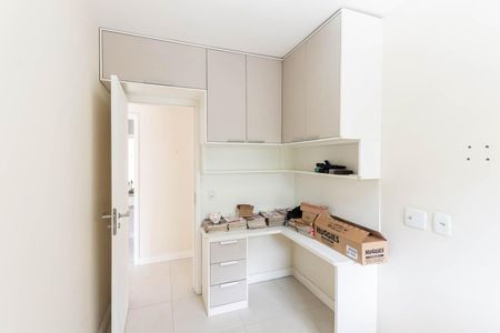Apartamento à venda com 79m², 3 quartos e 1 vagaQuarto 2
