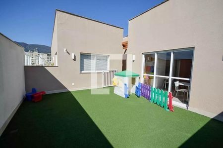 Apartamento à venda com 79m², 3 quartos e 1 vagaÁrea comum