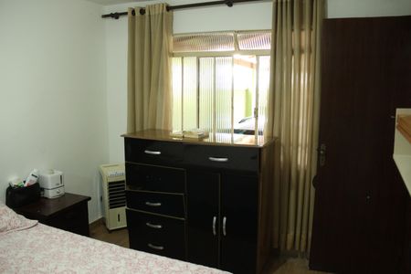 Casa à venda com 130m², 3 quartos e 2 vagasQuarto 3