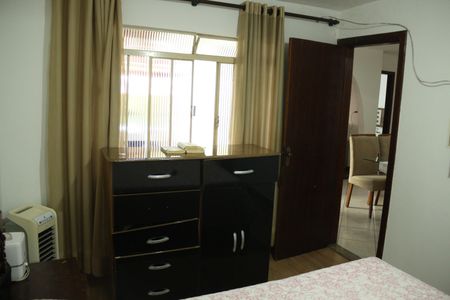 Casa à venda com 130m², 3 quartos e 2 vagasQuarto 3