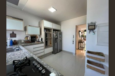 Casa à venda com 180m², 5 quartos e 2 vagasFoto 41