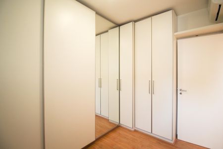 Apartamento para alugar com 87m², 2 quartos e 2 vagasQuarto