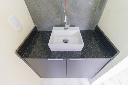 Apartamento para alugar com 35m², 2 quartos e sem vagaBanheiro