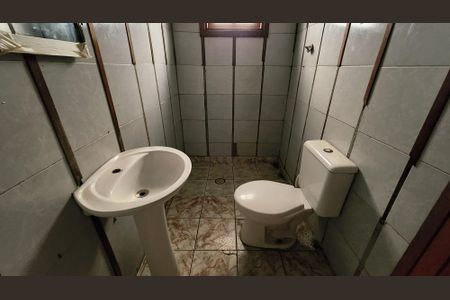 Casa à venda com 108m², 3 quartos e 3 vagasBanheiro