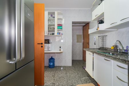Apartamento à venda com 77m², 2 quartos e 2 vagasCozinha