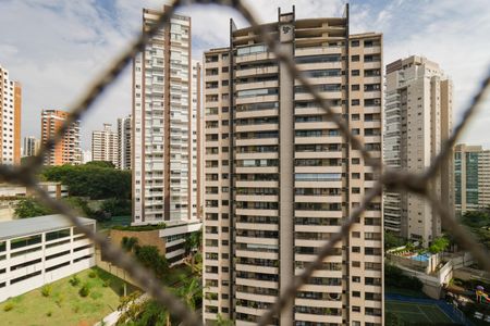 Apartamento à venda com 77m², 2 quartos e 2 vagasVista da Suíte