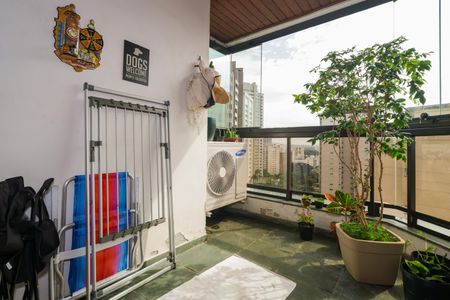 Apartamento à venda com 77m², 2 quartos e 2 vagasVaranda da Sala