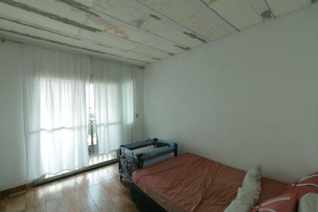 Casa à venda com 200m², 5 quartos e sem vaga Casa à venda com 200m², 5 quartos e sem vagaQuarto 1