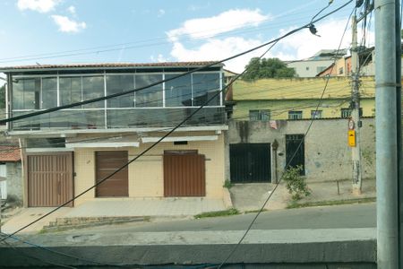 Casa à venda com 200m², 5 quartos e sem vaga Casa à venda com 200m², 5 quartos e sem vagaFachada