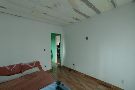 Casa à venda com 200m², 5 quartos e sem vaga Casa à venda com 200m², 5 quartos e sem vagaQuarto 1