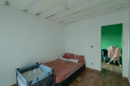 Casa à venda com 200m², 5 quartos e sem vaga Casa à venda com 200m², 5 quartos e sem vagaQuarto 1