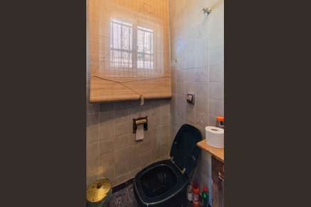 Casa à venda com 600m², 5 quartos e 6 vagas Casa à venda com 600m², 5 quartos e 6 vagasLavabo