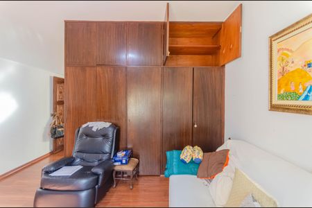 Casa à venda com 600m², 5 quartos e 6 vagas Casa à venda com 600m², 5 quartos e 6 vagasSuíte 2