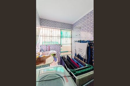 Casa à venda com 600m², 5 quartos e 6 vagas Casa à venda com 600m², 5 quartos e 6 vagasÁrea de Serviço