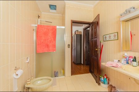 Casa à venda com 600m², 5 quartos e 6 vagas Casa à venda com 600m², 5 quartos e 6 vagasBanheiro Social