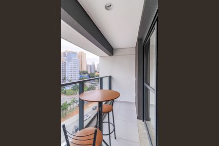 Studio para alugar com 26m², 1 quarto e sem vagaVaranda