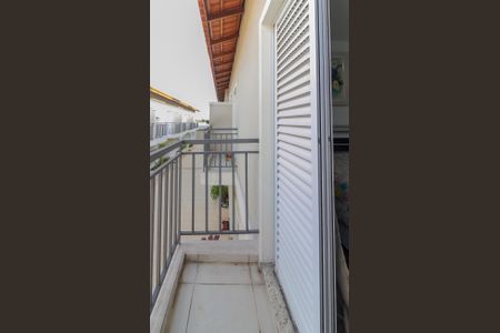 Casa de condomínio à venda com 73m², 2 quartos e 2 vagasVaranda do Quarto 2