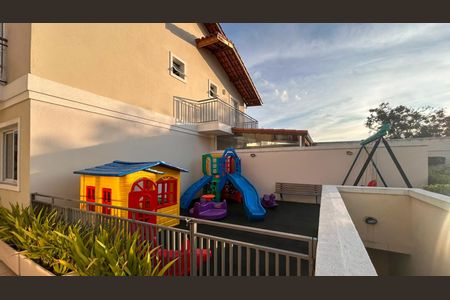 Casa de condomínio à venda com 73m², 2 quartos e 2 vagasParque infantil