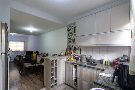 Casa de condomínio à venda com 73m², 2 quartos e 2 vagasCozinha