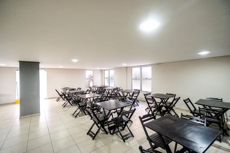 Apartamento à venda com 62m², 2 quartos e 1 vaga Apartamento à venda com 62m², 2 quartos e 1 vagaÁrea comum - Salão de festas