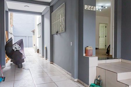 Casa para alugar com 160m², 4 quartos e 5 vagas Casa para alugar com 160m², 4 quartos e 5 vagasGaragem