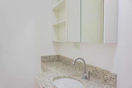 Casa para alugar com 160m², 4 quartos e 5 vagas Casa para alugar com 160m², 4 quartos e 5 vagasBanheiro da Suíte 2