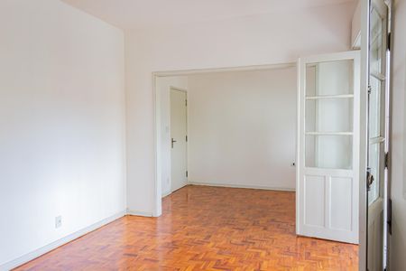 Casa para alugar com 160m², 4 quartos e 5 vagas Casa para alugar com 160m², 4 quartos e 5 vagasSuíte 4