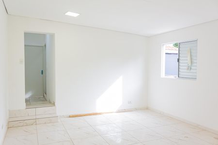 Casa para alugar com 160m², 4 quartos e 5 vagas Casa para alugar com 160m², 4 quartos e 5 vagasSuíte 2