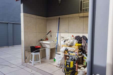 Casa para alugar com 160m², 4 quartos e 5 vagas Casa para alugar com 160m², 4 quartos e 5 vagasÁrea de Serviço