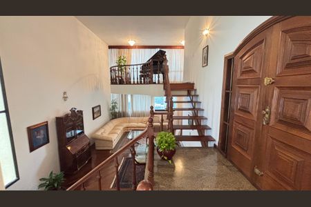 Apartamento à venda com 298m², 3 quartos e 3 vagasMezanino